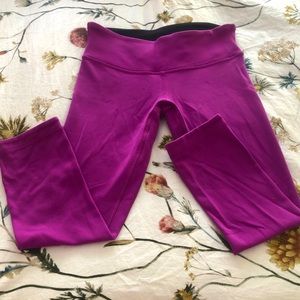 Lululemon Fuchsia Crop Leggings